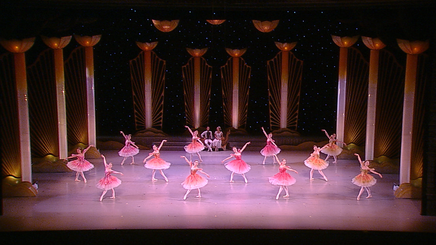 NUTCRACKER BROADCAST - 12-25-19 (35).png