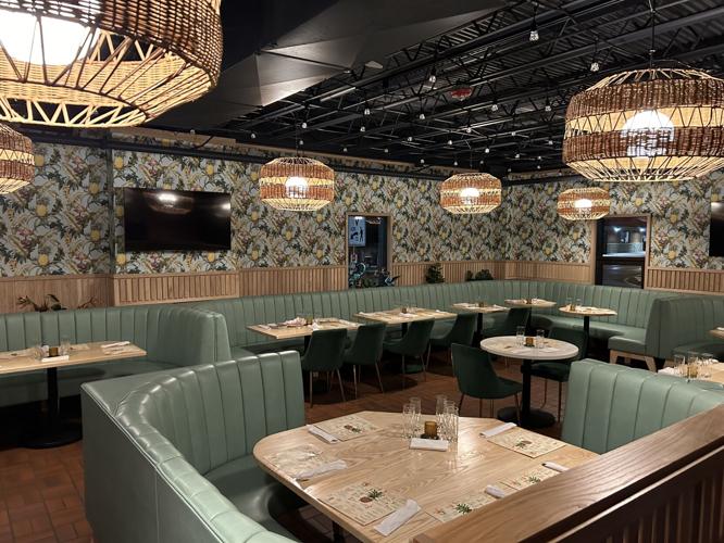 South Seas Tiki & Golf Lounge