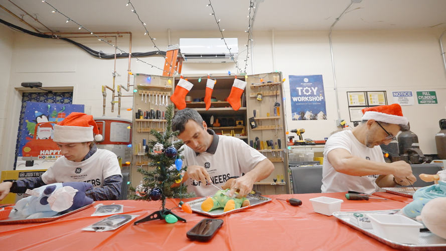 Elf-gineers Project at Appliance Park - December 2024