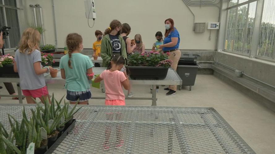 The Ellen T. Leslie Botanical Gardens Classroom Building