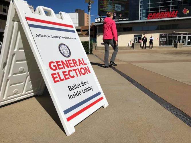 EARLY VOTING - YUM CENTER - 10-13-2020 3.jpg