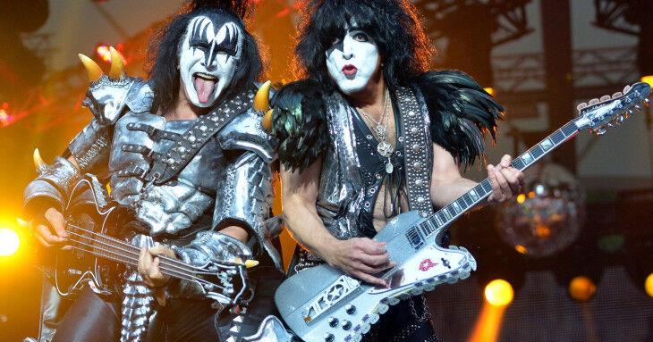 Kiss' Gene Simmons tests positive for COVID-19, tour postponed ...