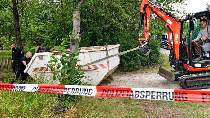 German police search McCann suspect's property