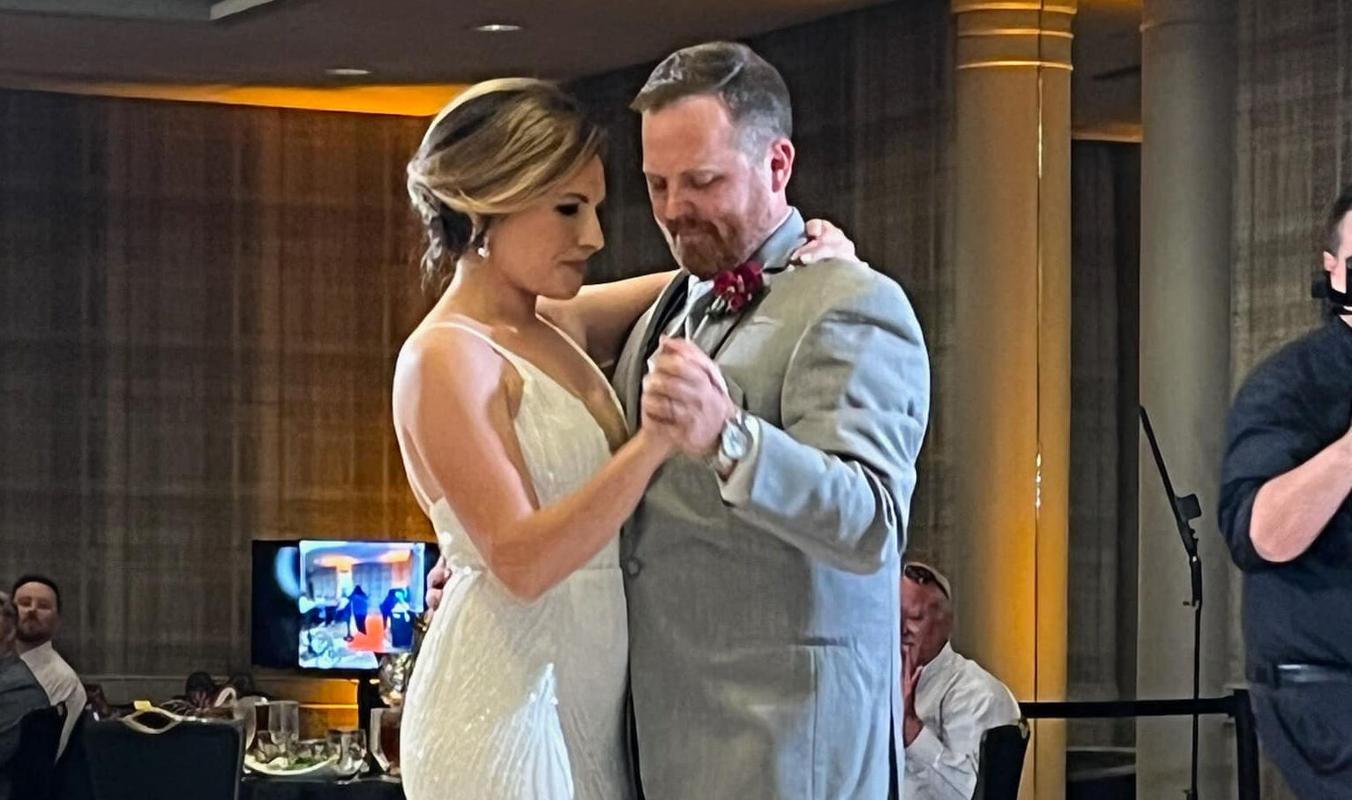WDRB Anchor Reporter Christie Battista marries fiancé Craig over the