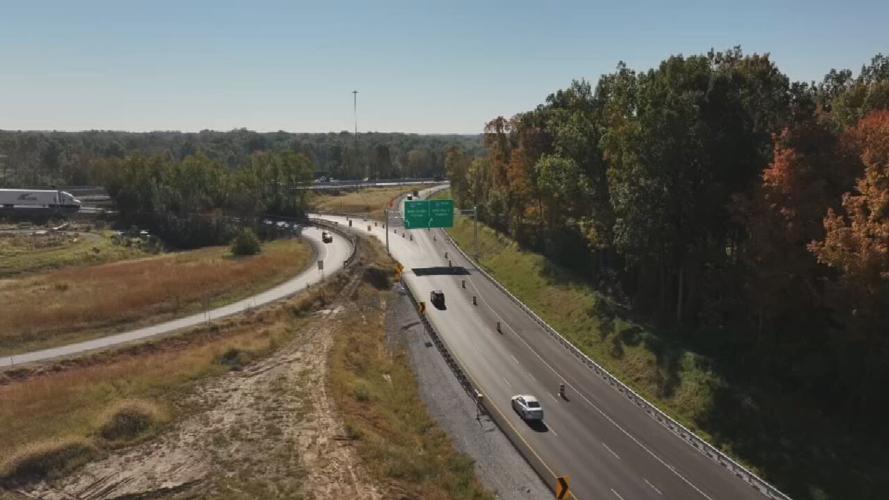 Aerial view of I-64 near Gene Snyder Freeway
