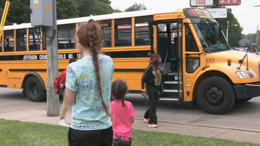 JCPS parent waits for student on bus 8-9-23