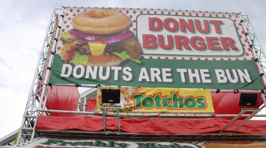 donut burger sign.jpg