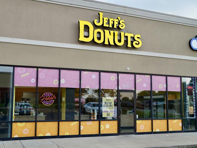Jeff's Donuts Springhurst outdoor.JPG