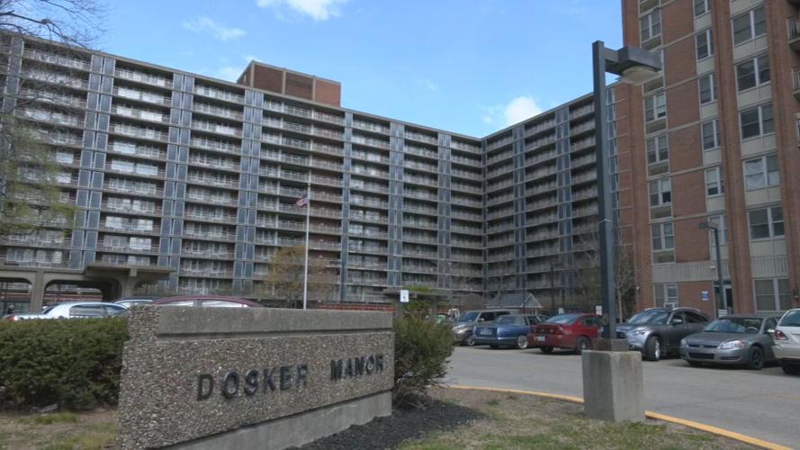 Dosker Manor
