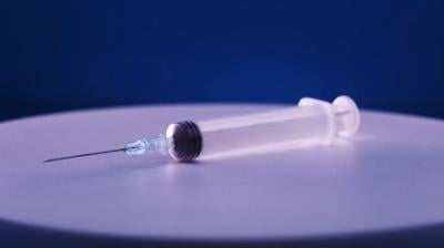 A needle and syringe (generic)