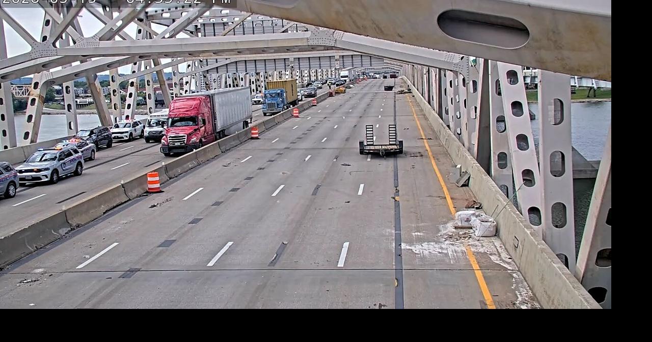 Read moreRobbery suspect arrested after Clark County police chase ends on Kennedy Bridge in Louisville
