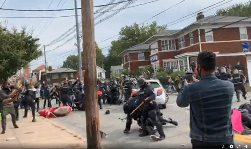 Protesters clash with police (Chris Otts Twitter)
