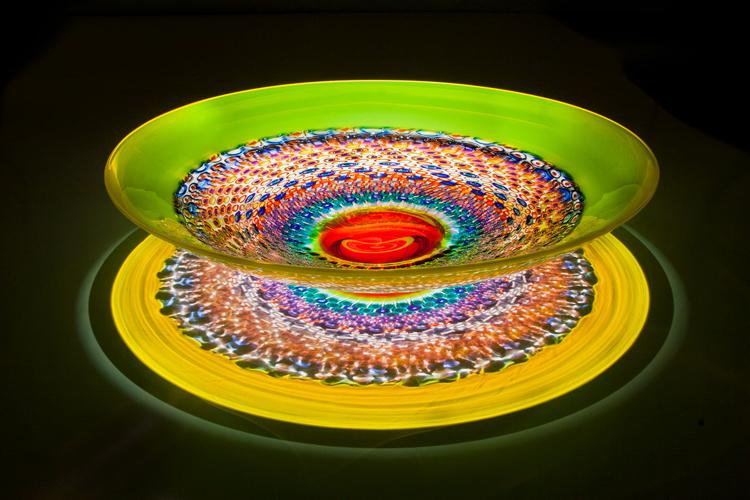 MAKERS MARK GLASS EXHIBITION - STEPHEN ROLFE POWELL - 1.jpg