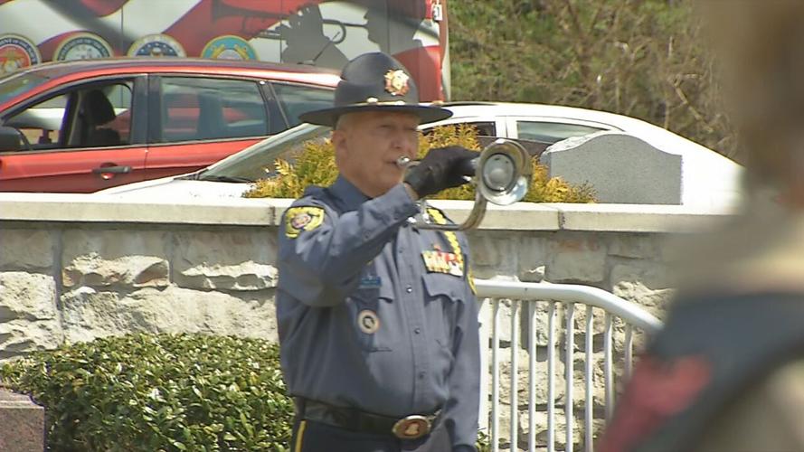 Veteran escorted hundreds of miles to be buried next to mother in Louisville