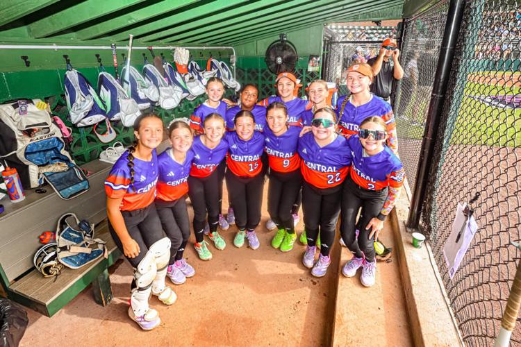 Floyds Knobs players in dugout