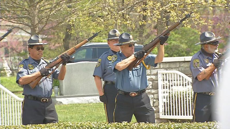 Veteran escorted hundreds of miles to be buried next to mother in Louisville