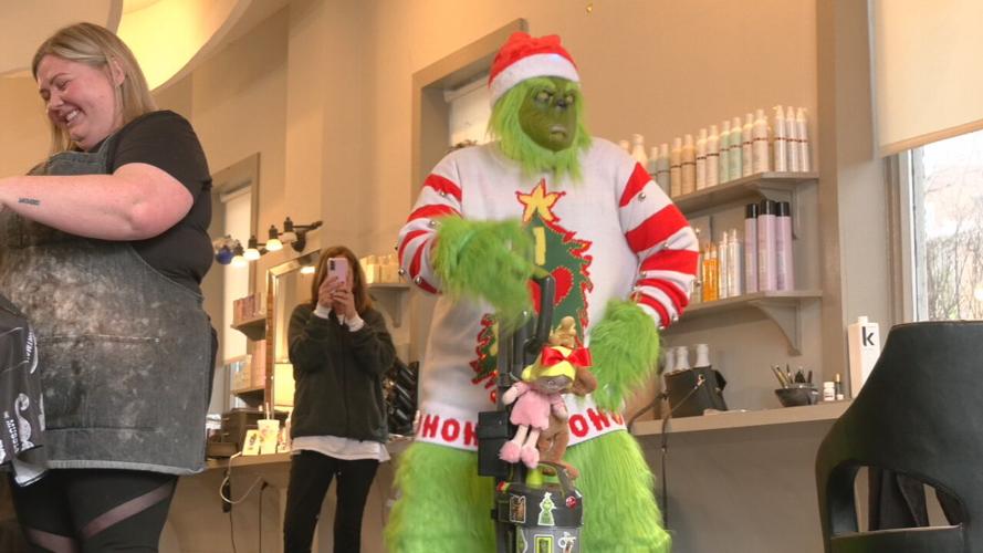 TikTok Grinch 1