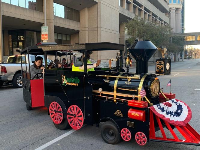 Light Up Louisville 2022 (1).jpg