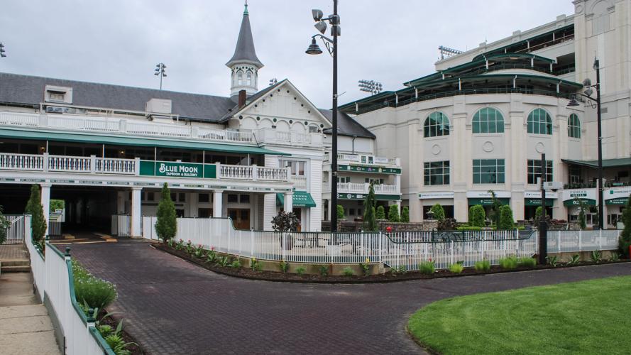EMPTY CHURCHILL DOWNS - VIRUS PANDEMIC - 4-29-2020  PADDOCK.jpg
