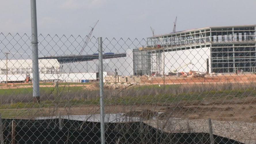 BlueOval SK battery plant construction 4-4-23.jpeg