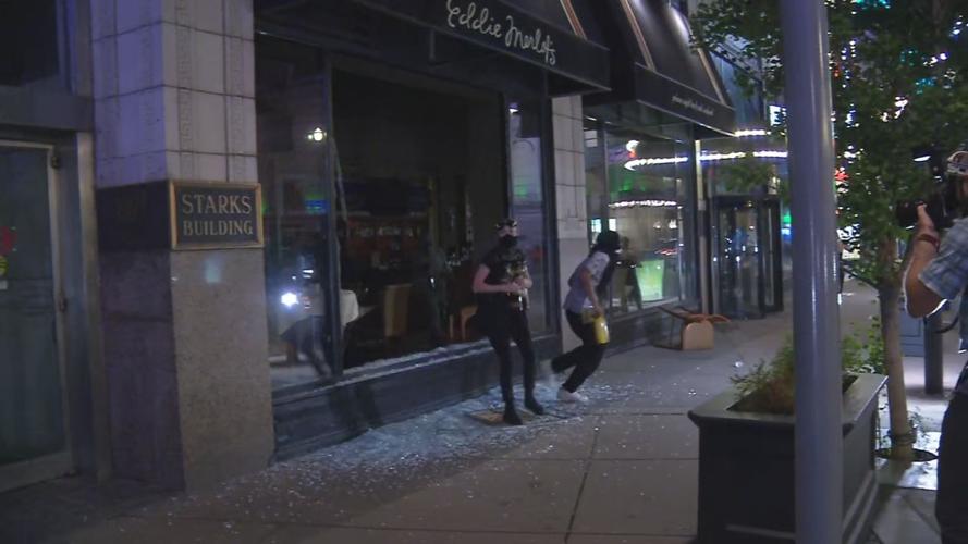 Looters at Eddie Merlot's