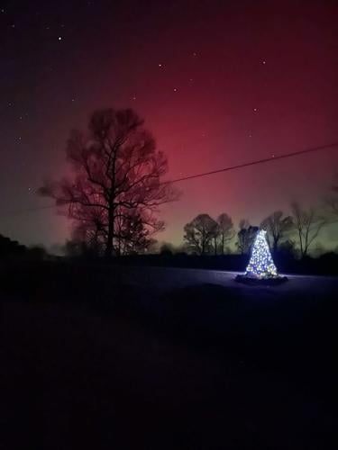 NORTHERN LIGHTS PAYNEVILLE KY - ASHLEY BATES.jpg