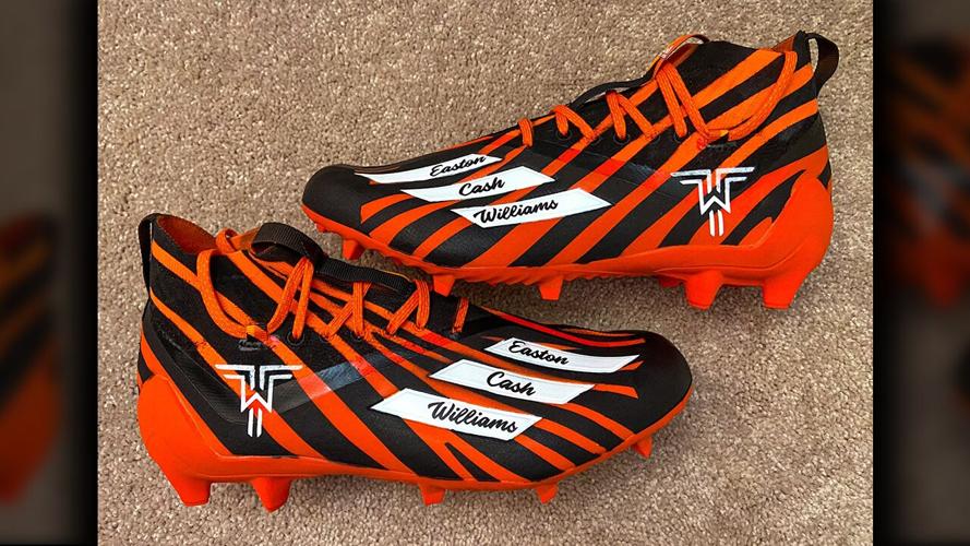 Devin Young Bengal's shoes