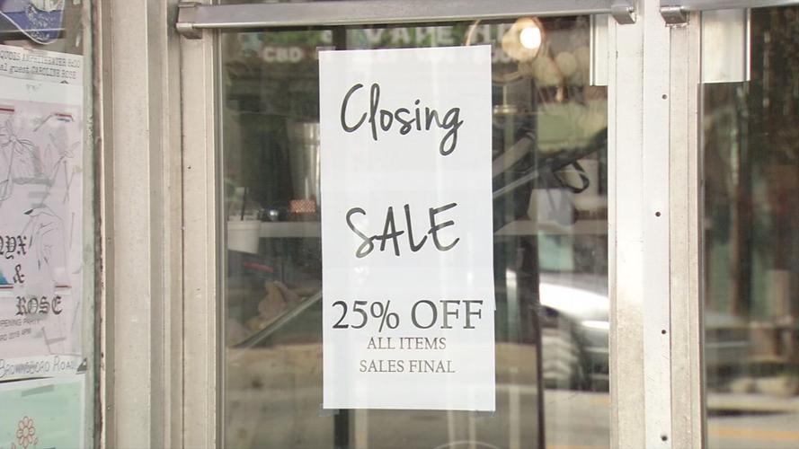 General Eccentric closing sale sign