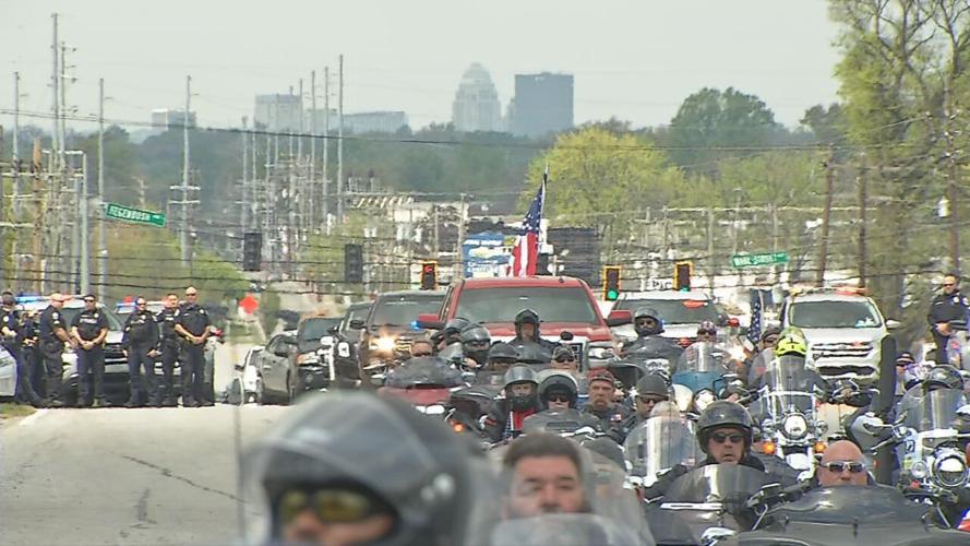 Veteran escorted hundreds of miles to be buried next to mother in Louisville