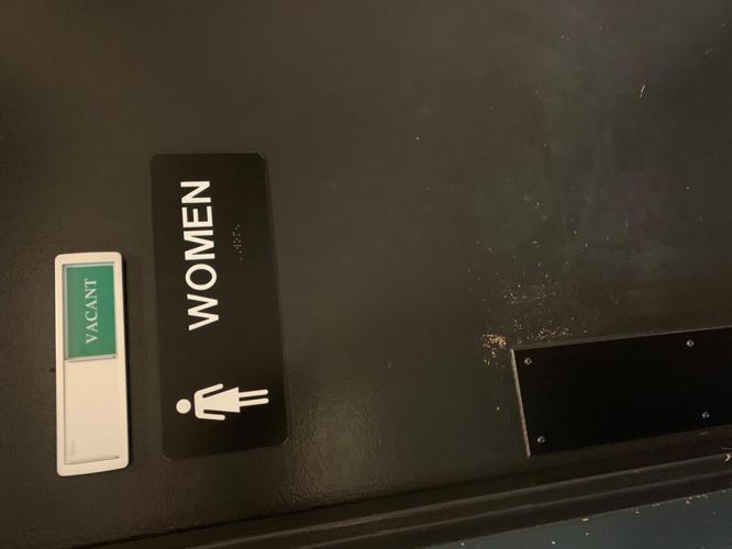 WDRB - BATHROOM SIGNS 1.jpg