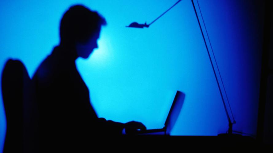 wide_computer silhouette.jpg