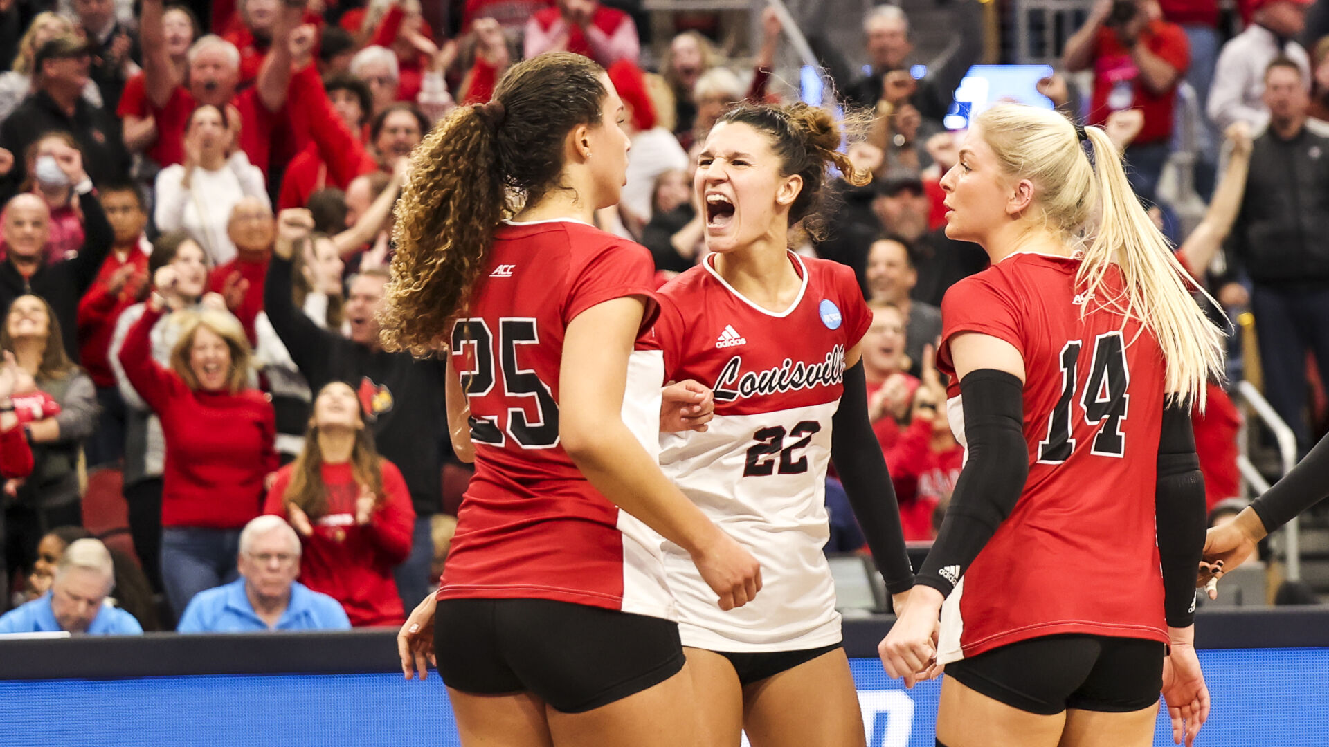 CRAWFORD | Louisville Volleyball Roars Back To Beat Oregon 3-2, Reach ...