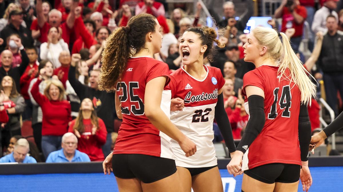 Louisville Volleyball on X: Another win in the books 👏 #GoCards