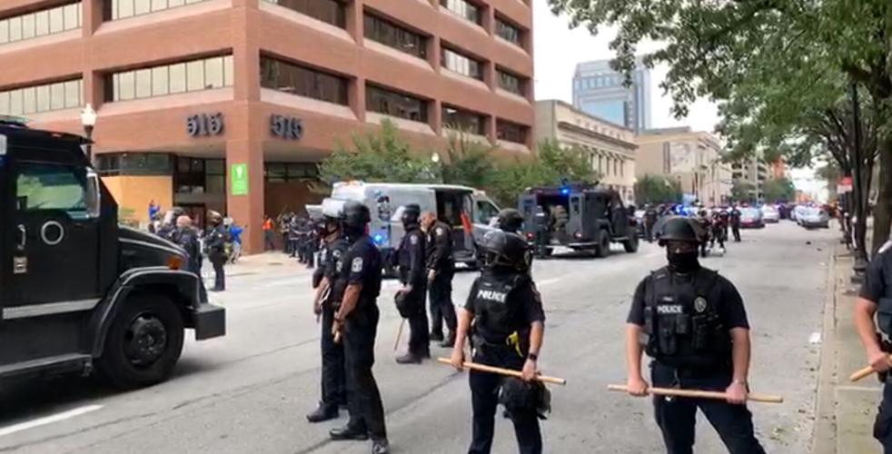 DOWNTOWN LOUISVILLE-PROTESTERS-ARRESTS-LMPD SRT-9-23-20-10-2.JPG