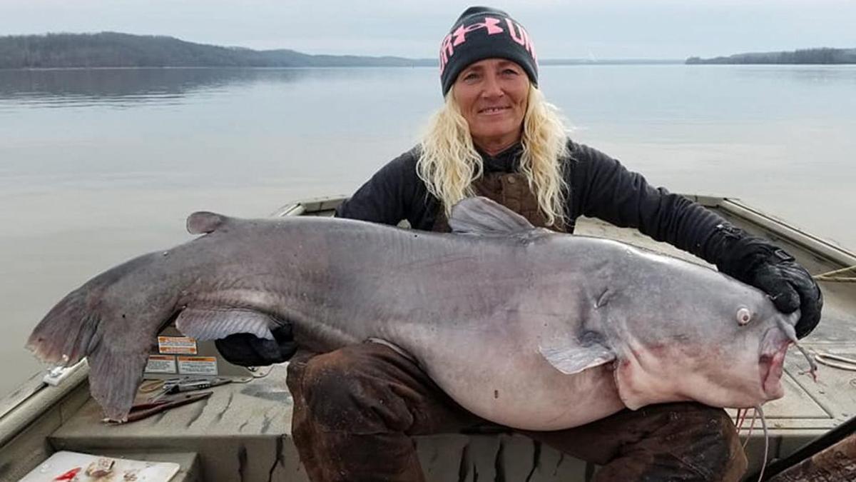 Woman Catches Monster 88 Pound Catfish On Kentucky Lake Says It S A Personal Best News Wdrb Com