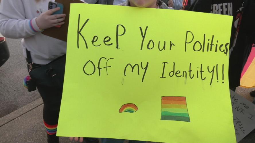 NOE MIDDLE SCHOOL KY PRONOUN BILL PROTEST 3-1-2023 (3).jpeg