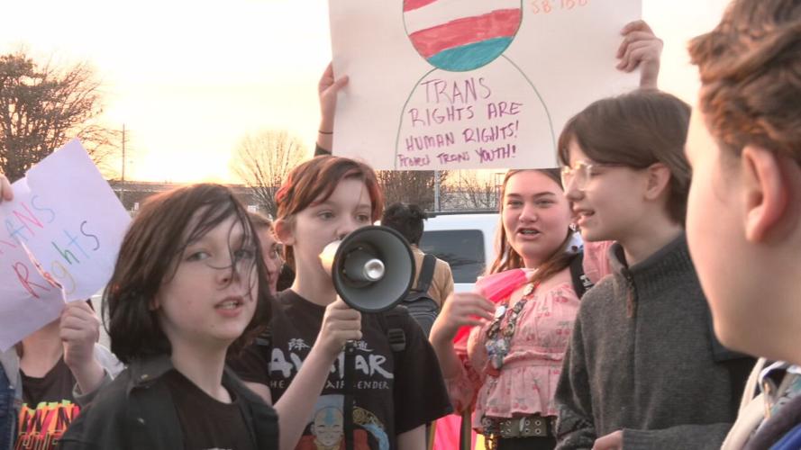NOE MIDDLE SCHOOL KY PRONOUN BILL PROTEST 3-1-2023 (2).jpeg
