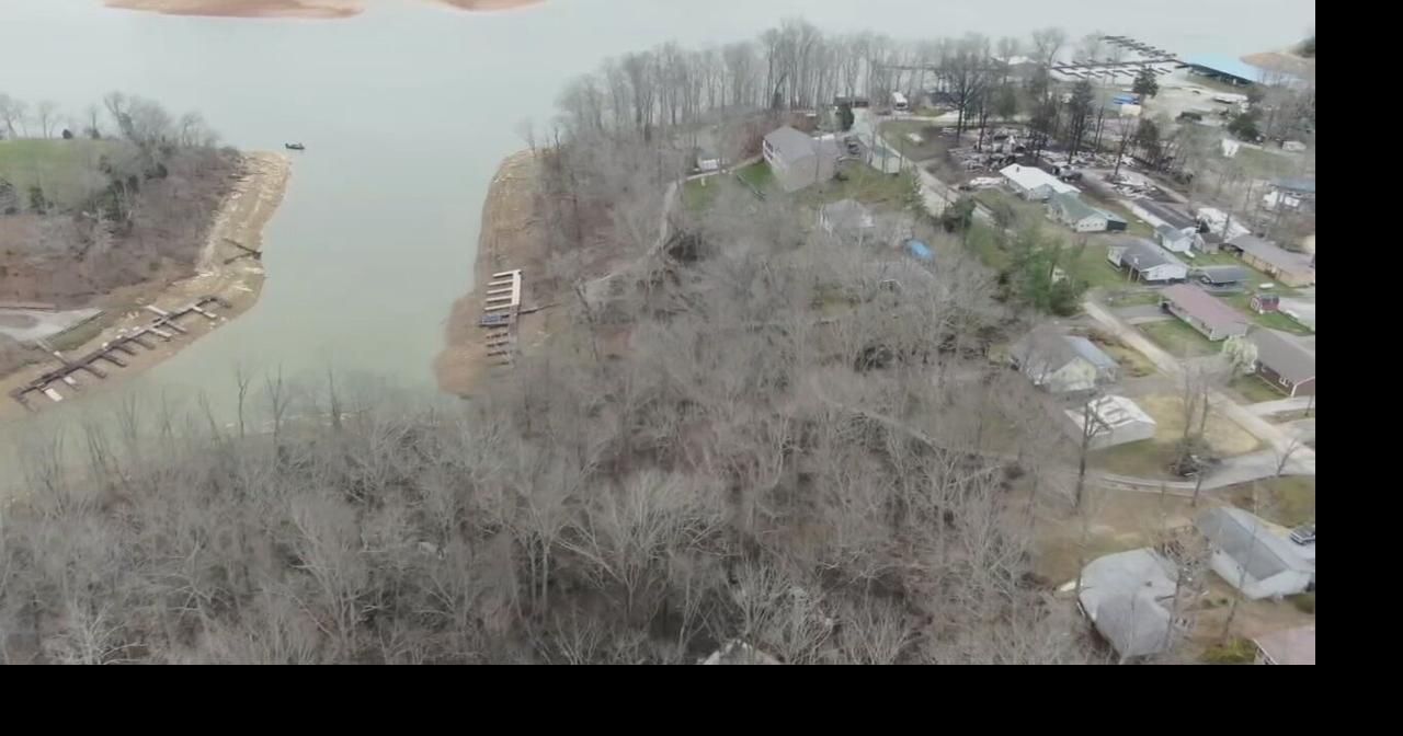 Homes destroyed on Nolin Lake after high winds create 'war zone' for