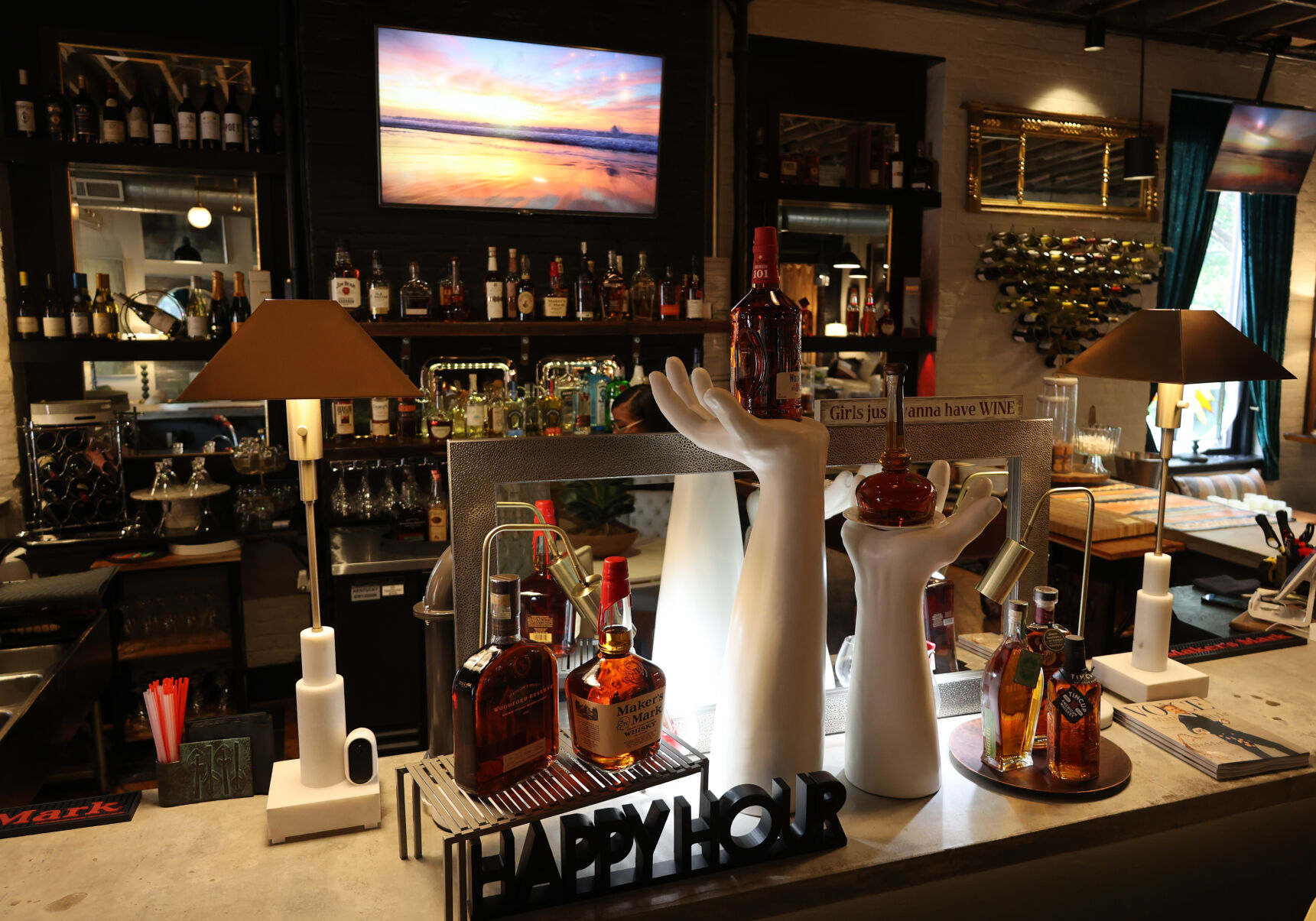 Biscuit Lounge 8.JPG