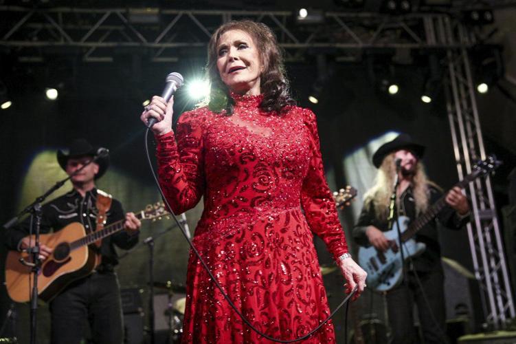 LORETTA LYNN - AP FILE 1.jpeg