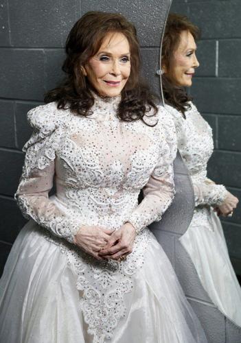 LORETTA LYNN - AP FILE 2.jpeg