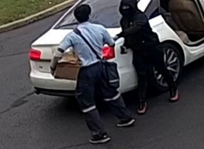 Louisville Mail Carrier Robbed