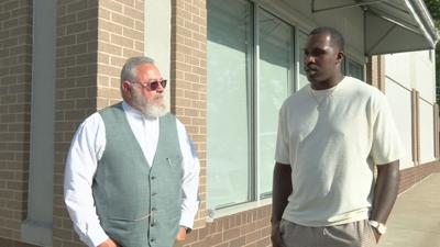 Jeffersontown firefighter saves man from choking