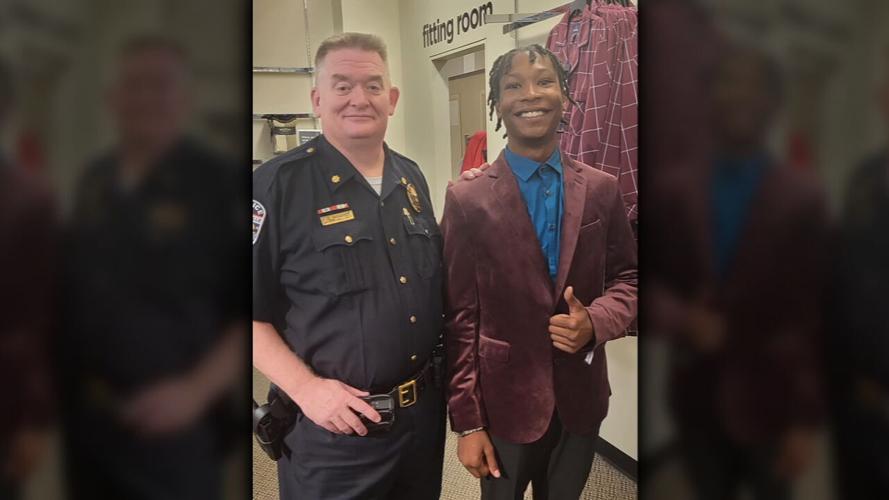 LMPD HELPS BURGLARY VICTIMS (8).jpeg