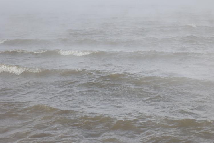 Waves on the Ohio River.JPG