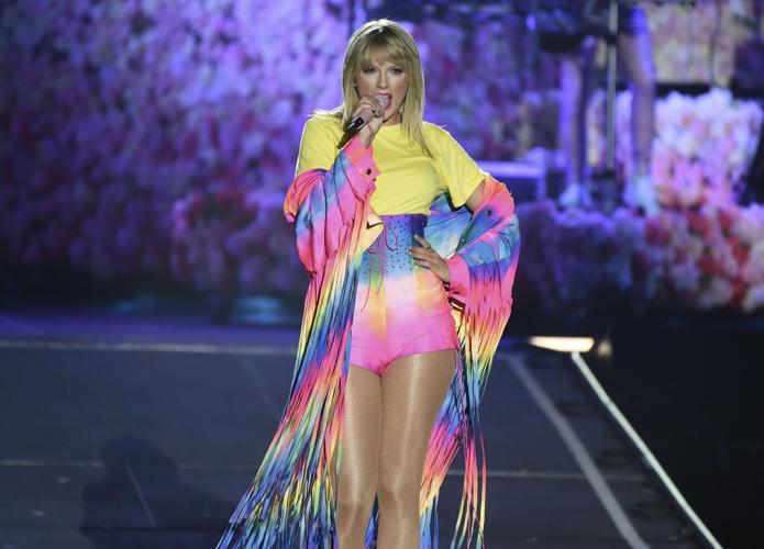 TAYLOR SWIFT - AP 2019 FILE 4.jpeg
