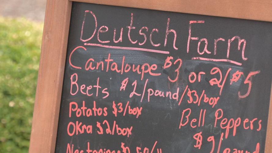SENIORS FARMERS MARKET.jpeg