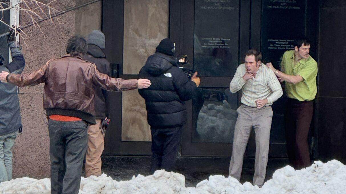 Dead Man's Wire movie scene - 1.14.26