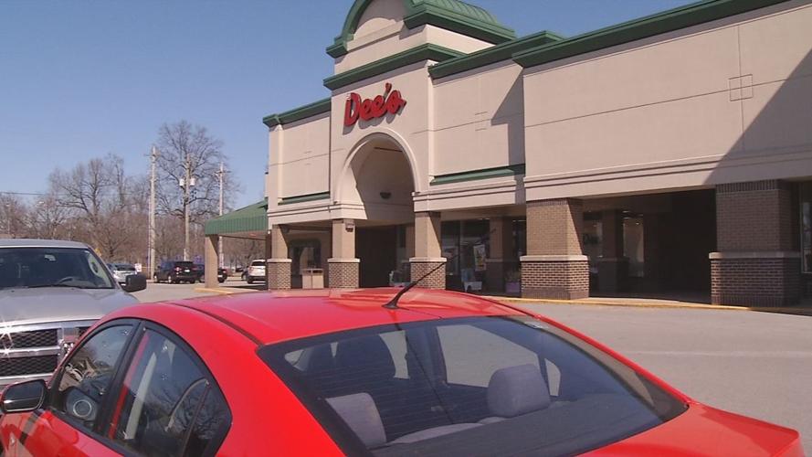 Dee's Hats building.png