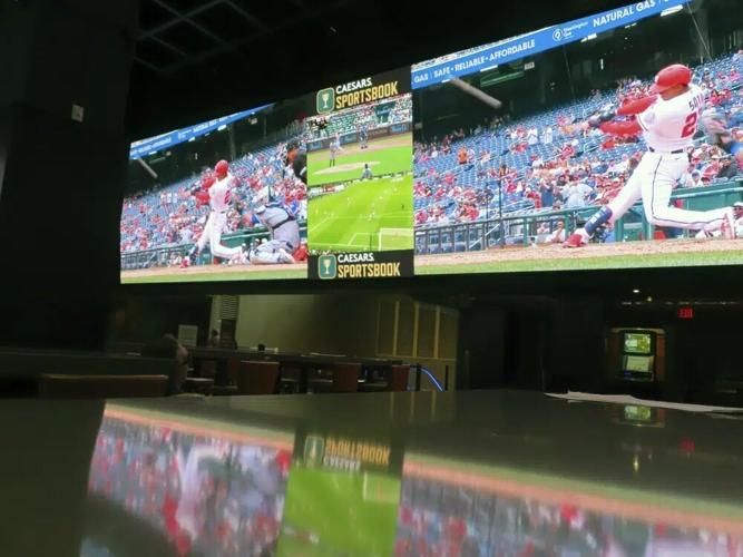 SPORTS BOOK BETTING - AP 2022 FILE.jpg